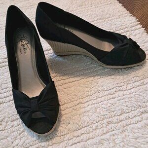 LIFE STRIDE BLACK PEEP TOE WEDGE WOMEN'S SHOE